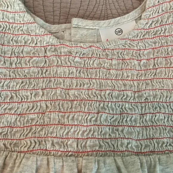 Hanna Andersson Smocked Tee - Picture 2 of 4